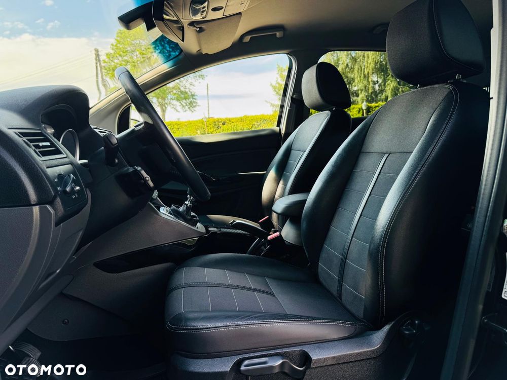 Ford Kuga 2.0 TDCi 4x4 Titanium - 15