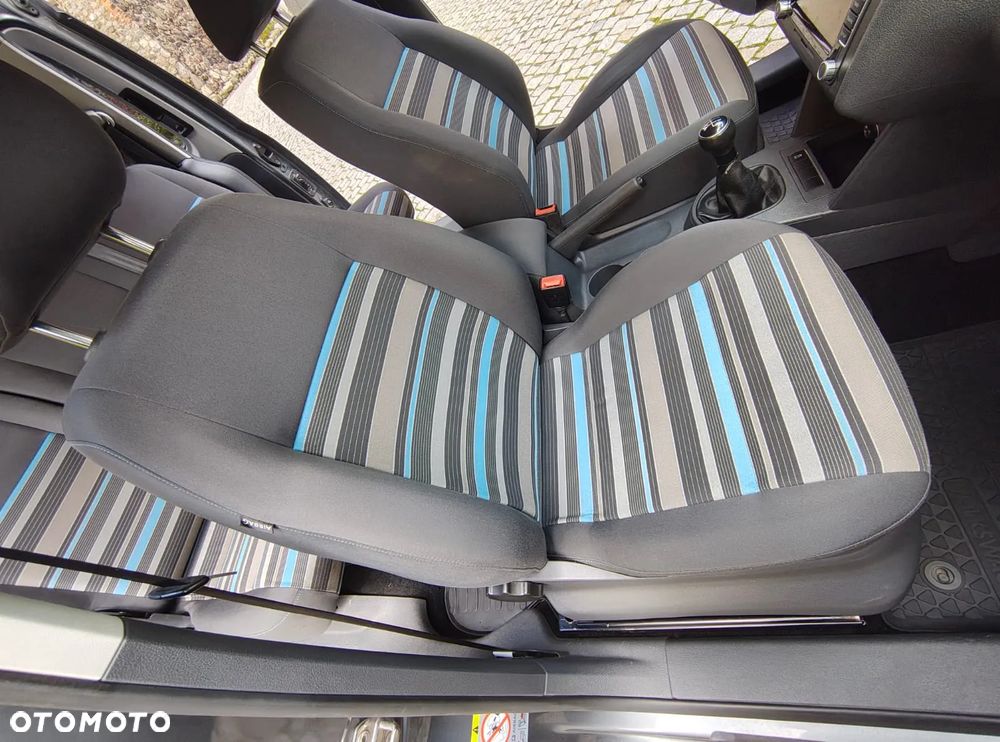 Volkswagen Caddy - 11