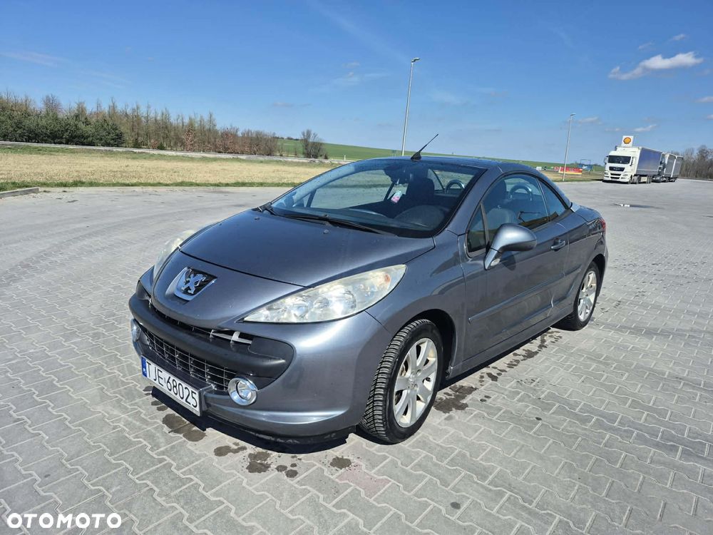 Peugeot 207 CC - 1