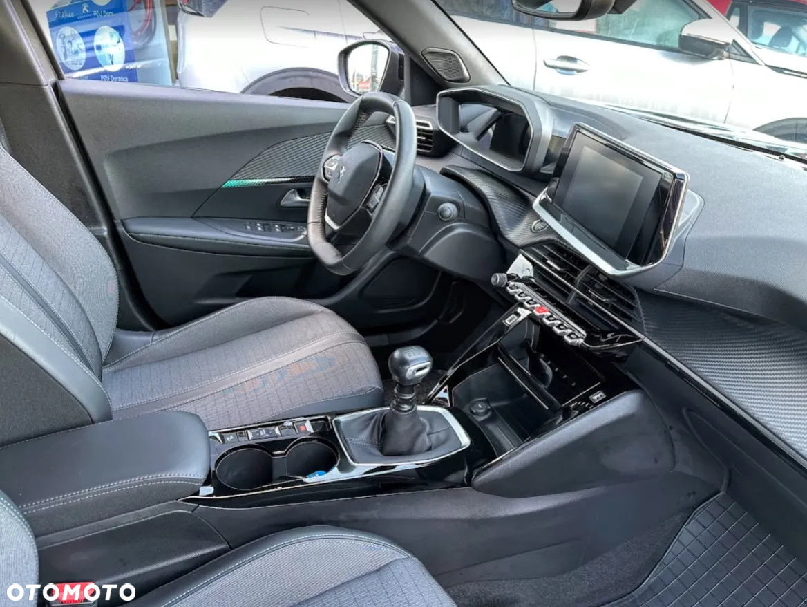 Peugeot 2008 1.2 PureTech Allure S&S - 8