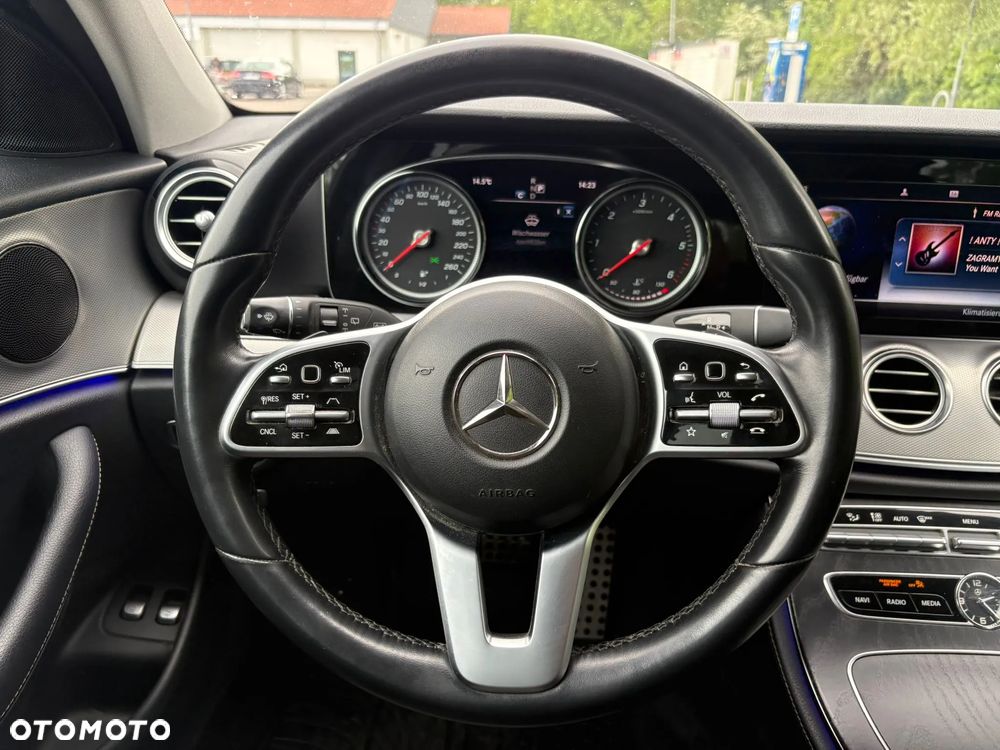 Mercedes-Benz Klasa E 220 d Business Edition 9G-TRONIC - 16