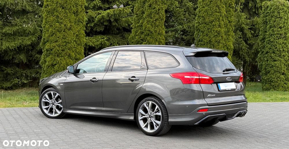 Ford Focus - 12