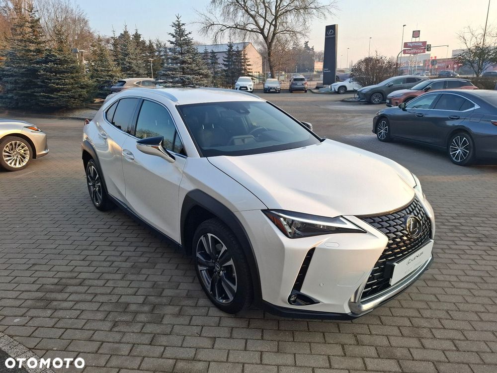 Lexus UX - 7