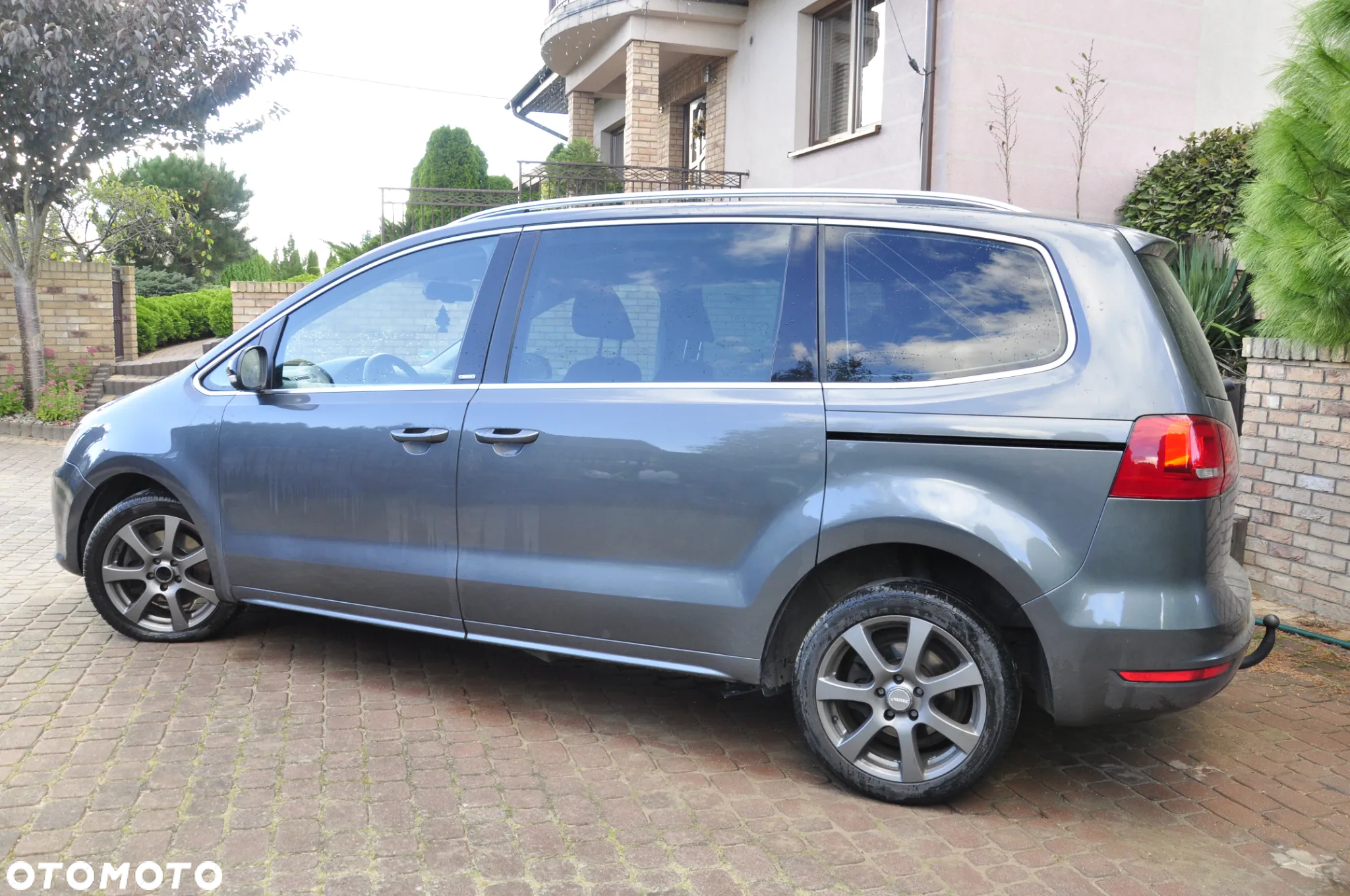 Volkswagen Sharan 2.0 TDI Highline DSG - 18