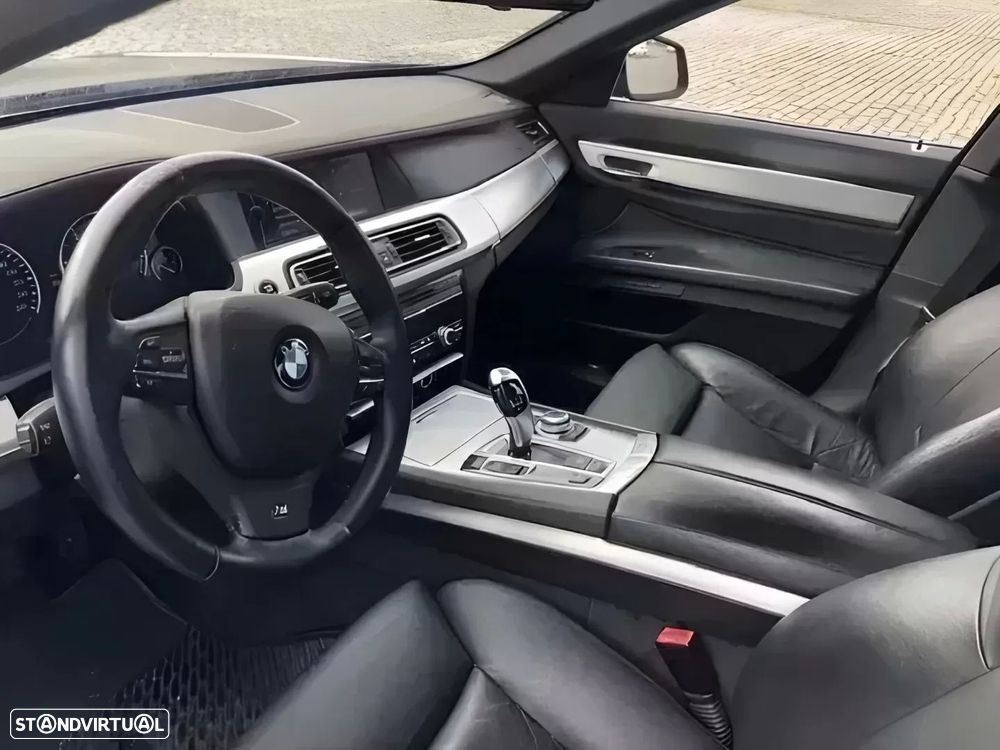 BMW 740 d Pack M - 6