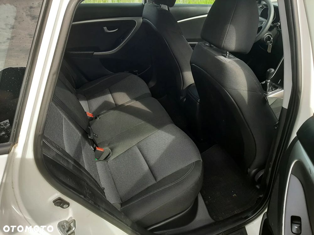 Hyundai i30 1.4 CRDi Comfort - 16