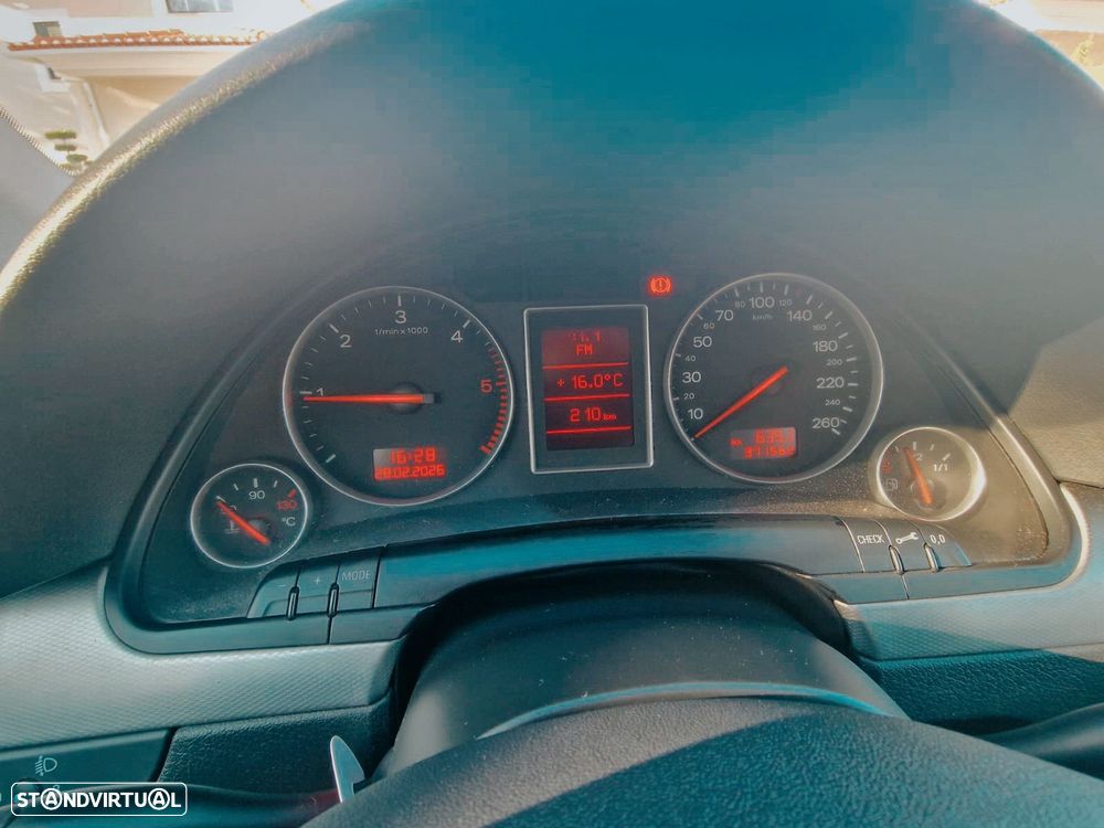 Audi A4 Avant 1.9 TDI m6 - 9