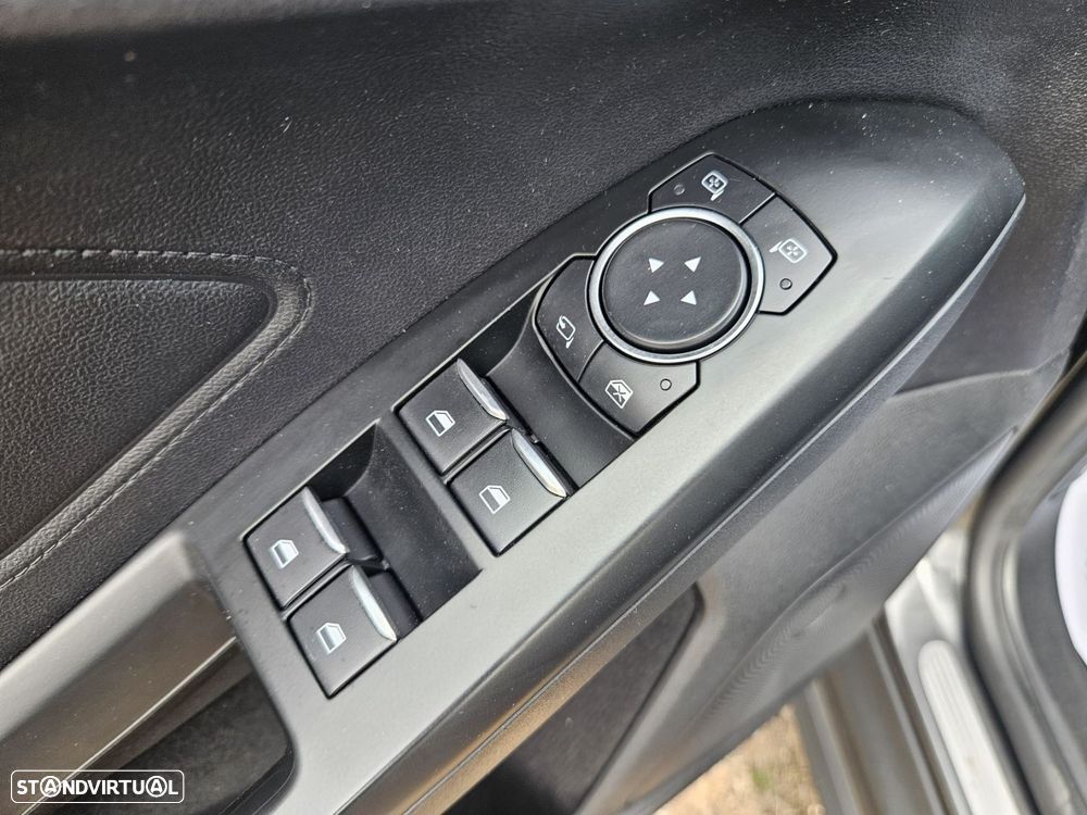 Ford Focus SW 1.0 EcoBoost Titanium - 44