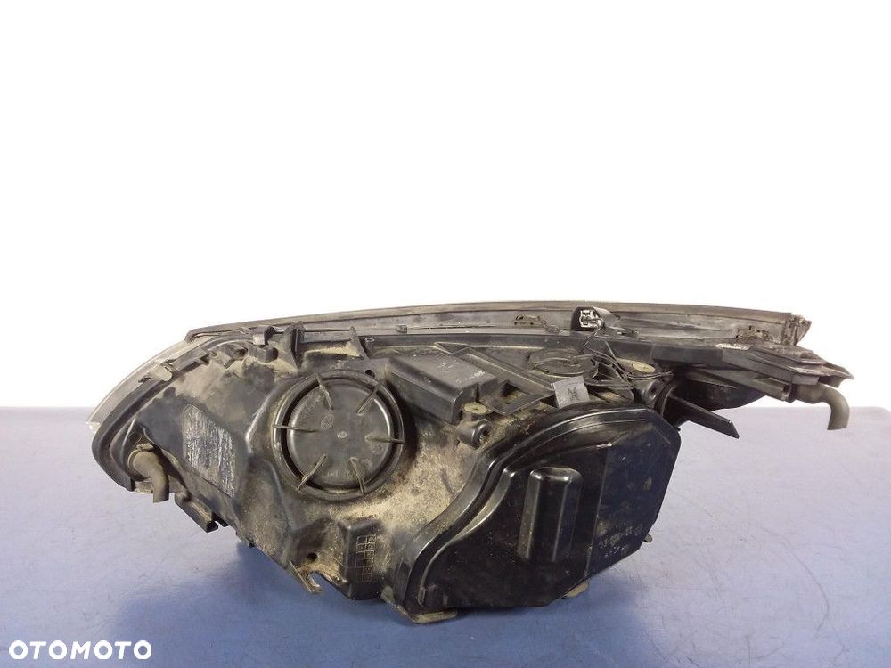 BMW 5 E60 E61 REFLEKTOR LAMPA PRAWA XENON - 4