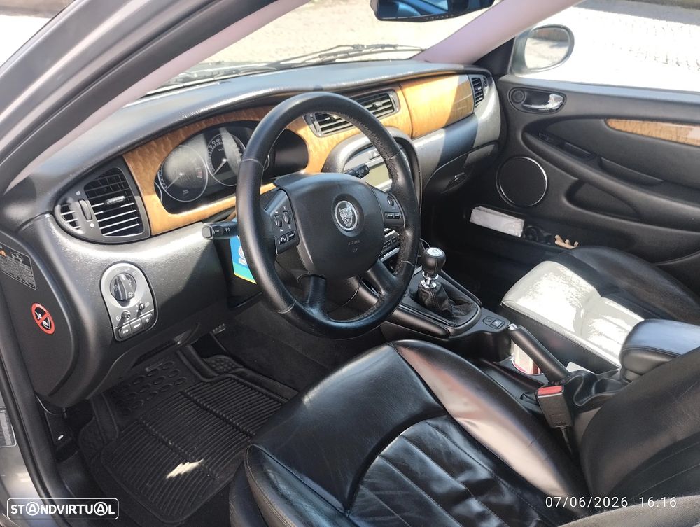 Jaguar X-Type 2.0 D Classic - 2