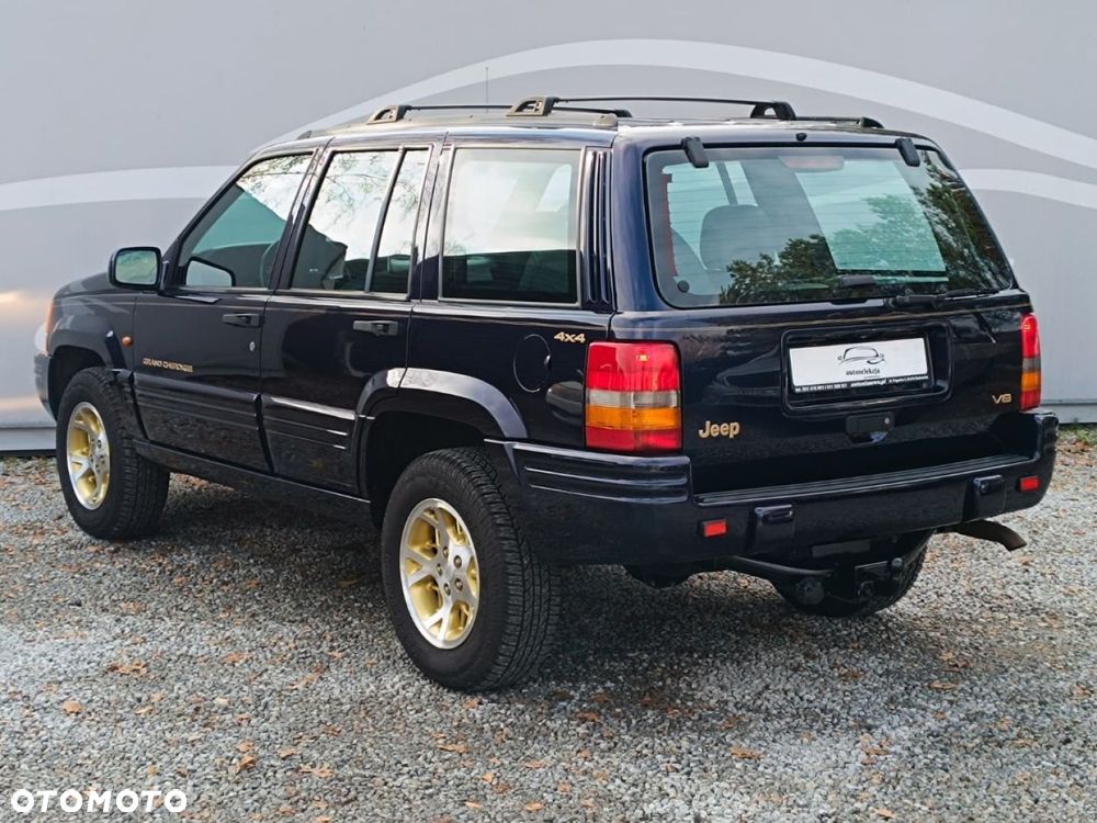 Jeep Grand Cherokee - 4