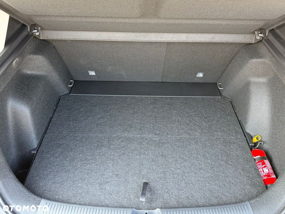 MG ZS Hybrid+ - 26