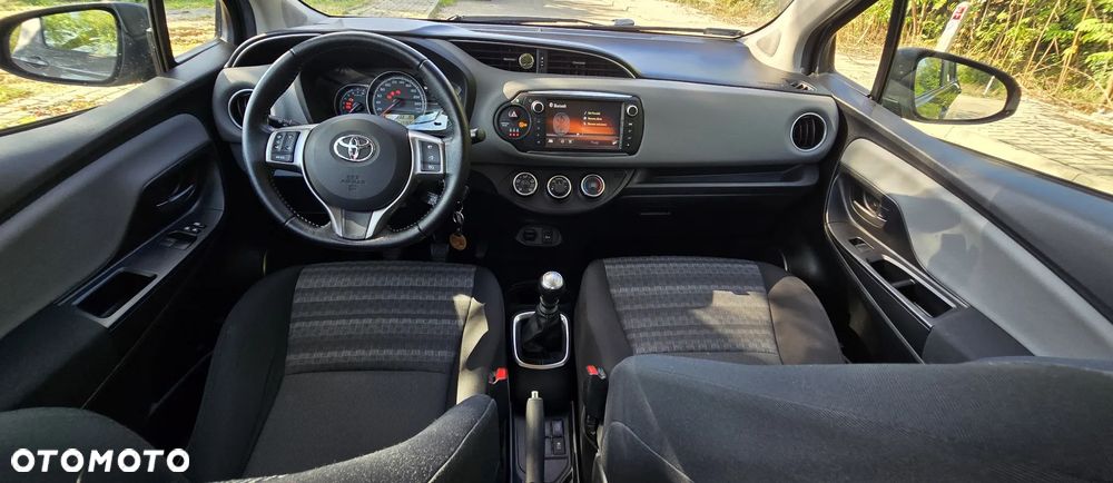 Toyota Yaris - 40
