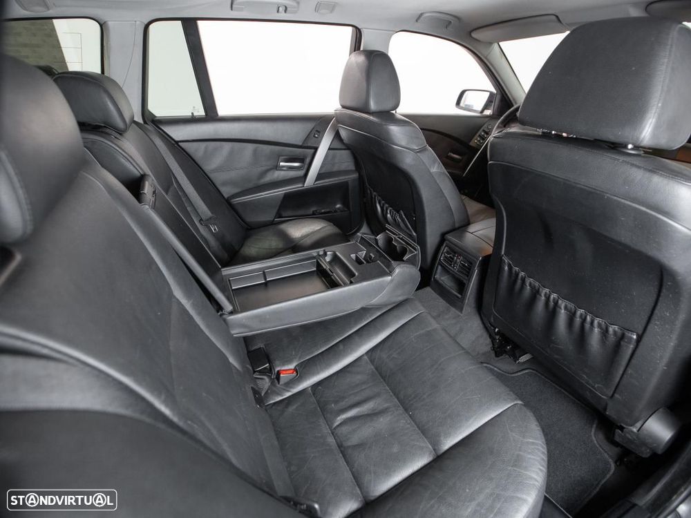 BMW 525 d Touring - 10