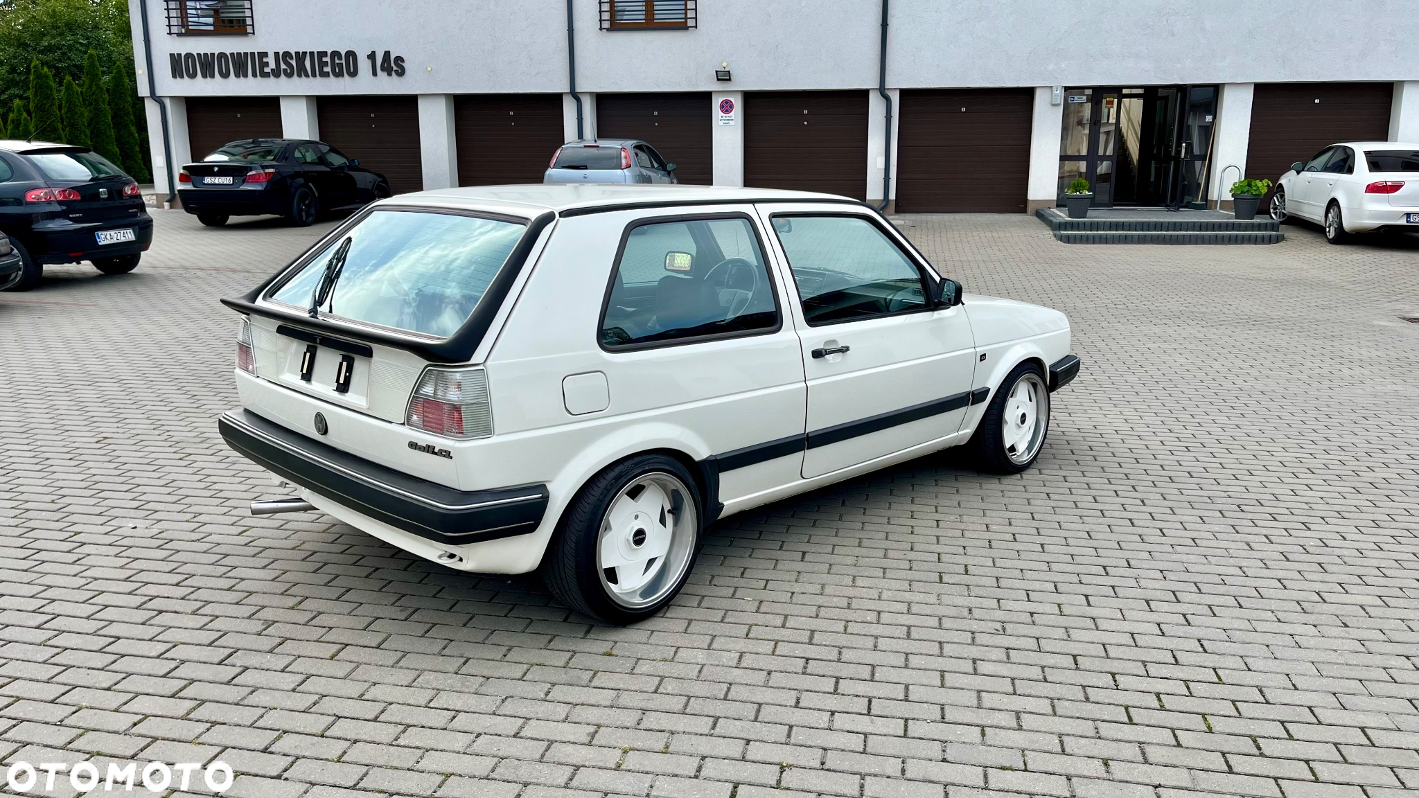 Volkswagen Golf - 6
