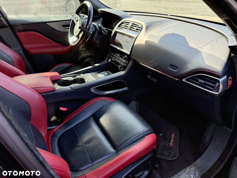 Jaguar F-Pace 3.0 V6 AWD S - 10