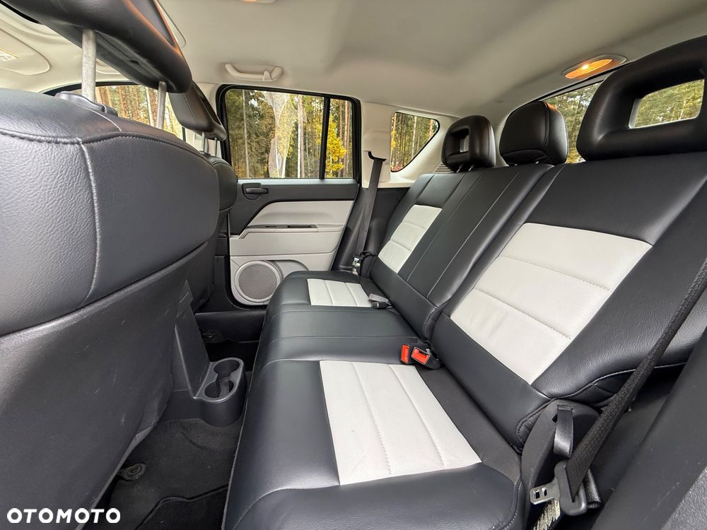Jeep Compass - 25