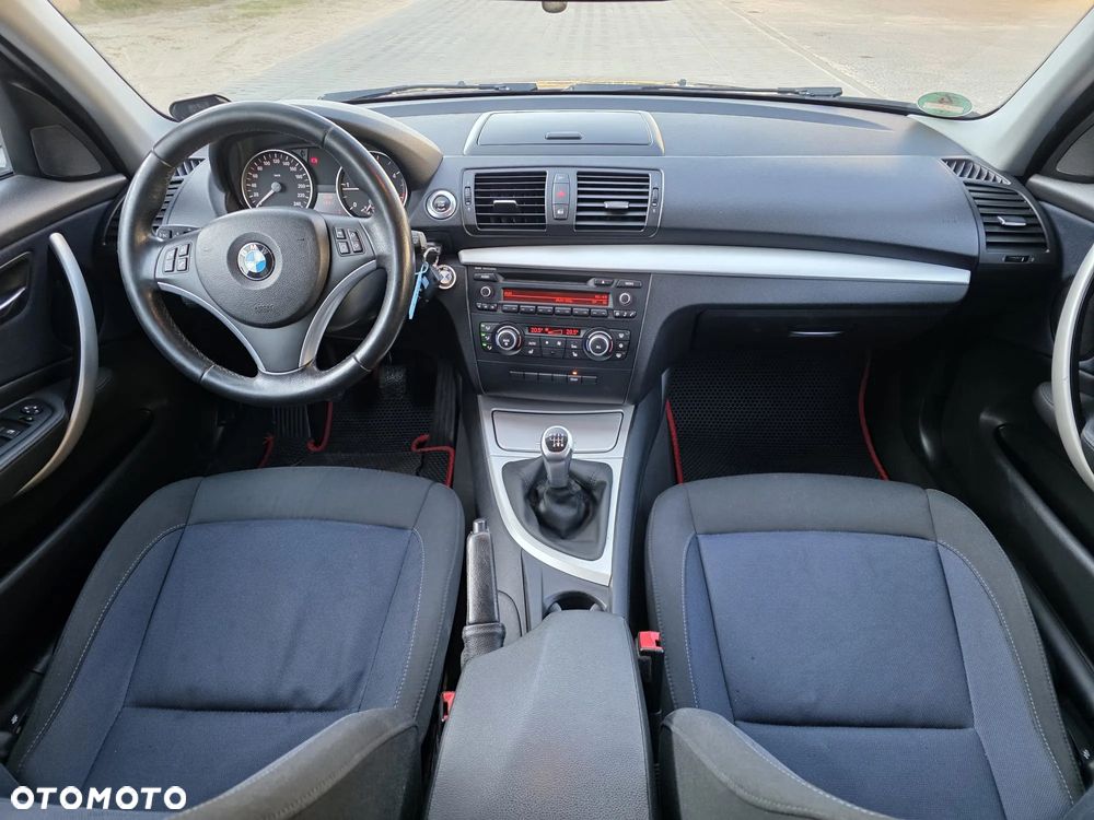 BMW Seria 1 116d Sport Line - 13