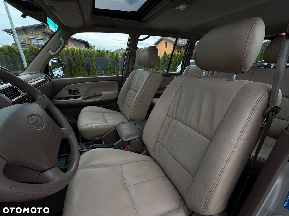 Toyota Land Cruiser - 14