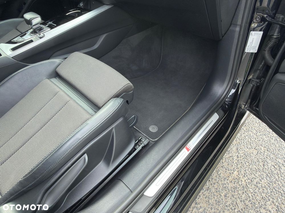 Audi A4 Avant 35 TFSI S tronic - 15