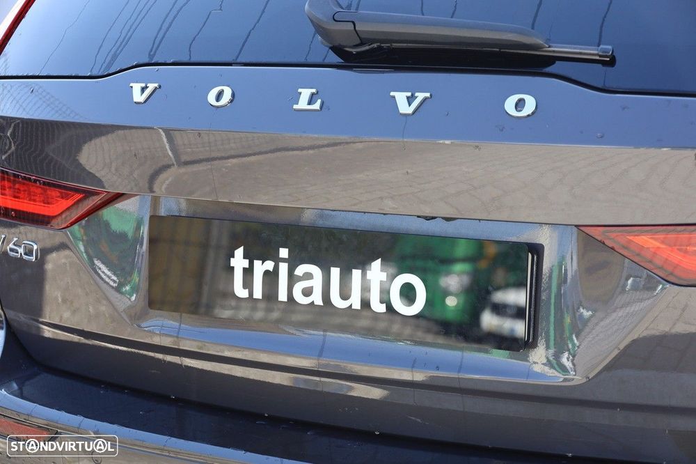 Volvo V60 2.0 T6 AWD TE Plus Dark - 8