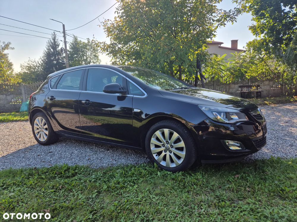 Opel Astra 1.6 Turbo Cosmo - 15