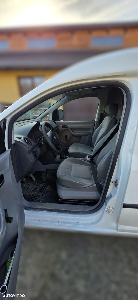 Volkswagen Caddy Maxy - 11