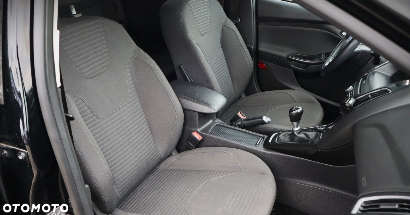 Ford Focus - 16