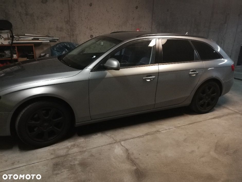 Audi A4 Avant - 2