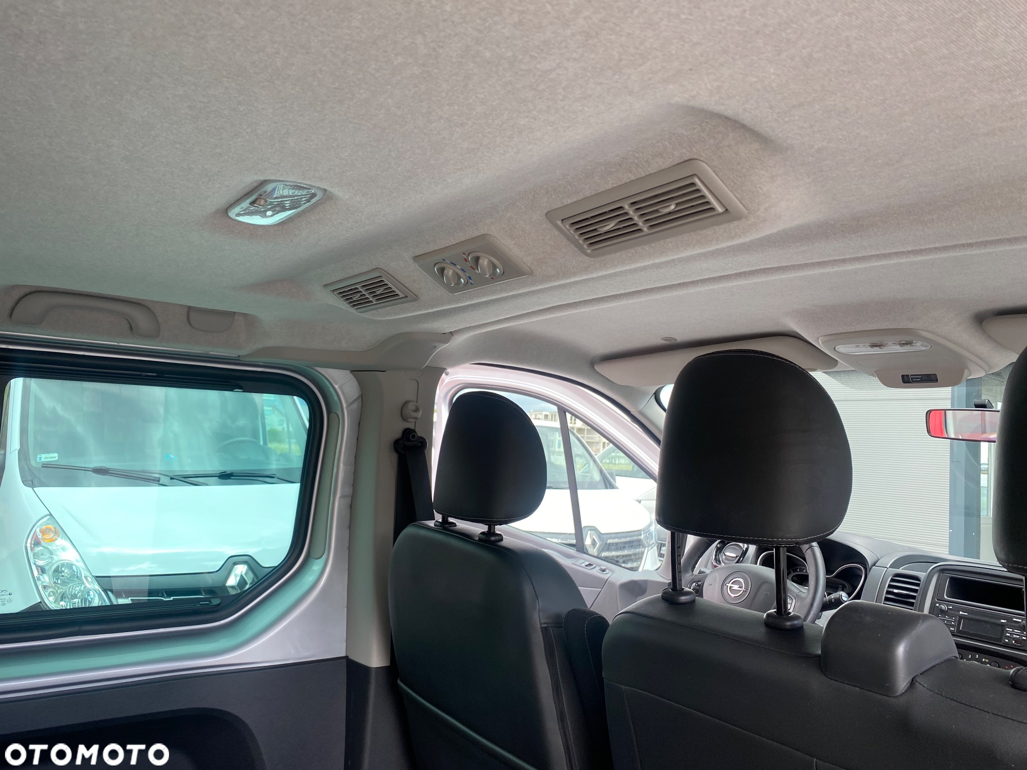 Opel Vivaro L2H1 2,9t Essentia Business - 17