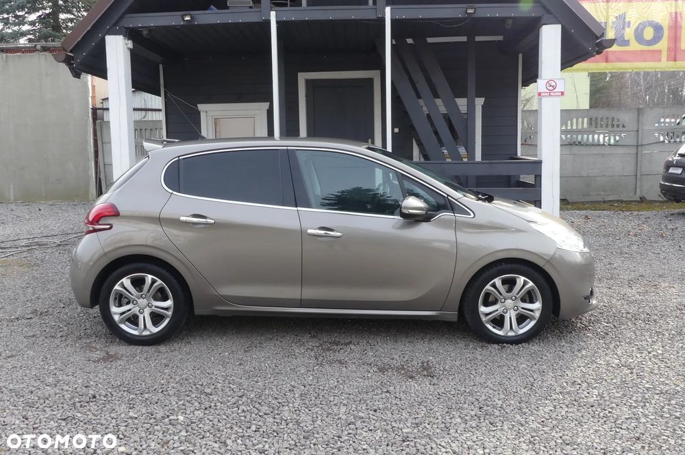 Peugeot 208 1.6 VTi Allure - 19
