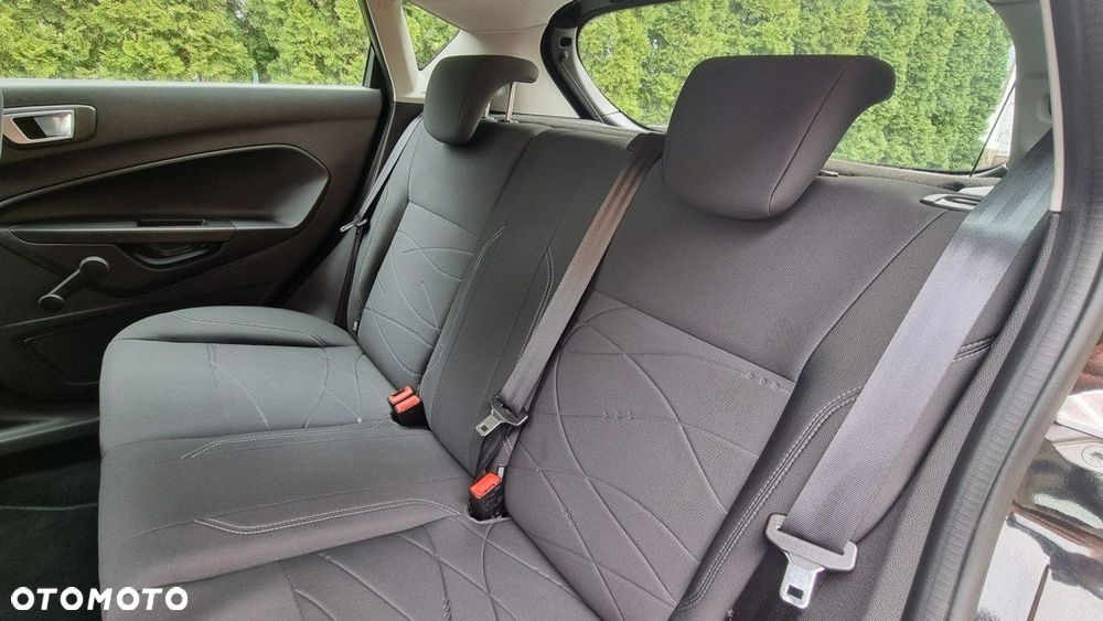 Ford Fiesta - 16