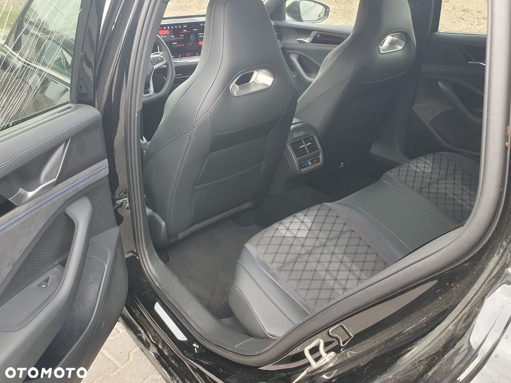 Volkswagen Passat 2.0 TDI (BlueMotion Technology) DSG Highline - 13