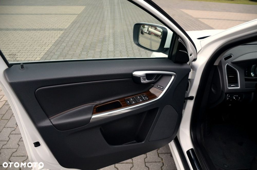 Volvo XC 60 - 11