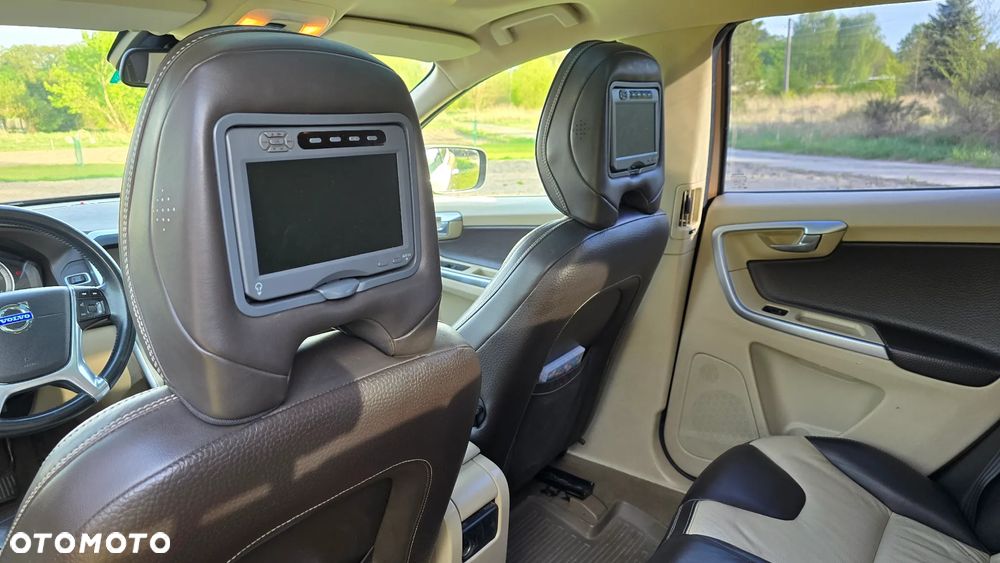 Volvo XC 60 D5 AWD Summum - 19