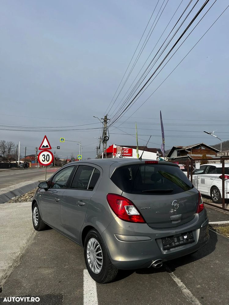 Opel Corsa 1.4 16V Satellite - 20