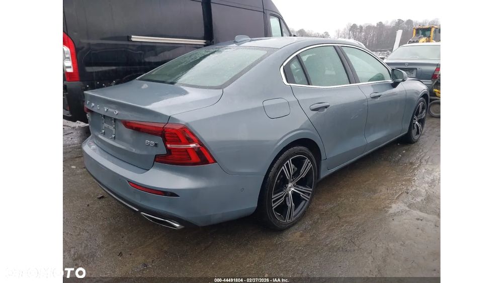 Volvo S60 - 4