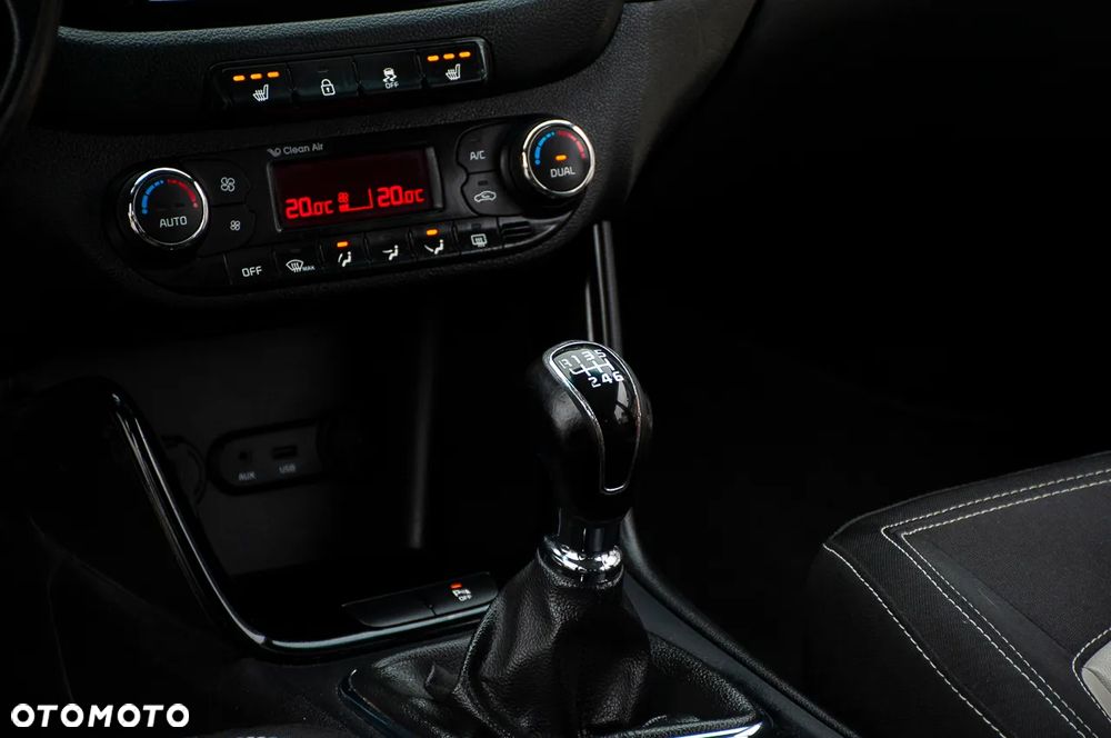 Kia Ceed - 31
