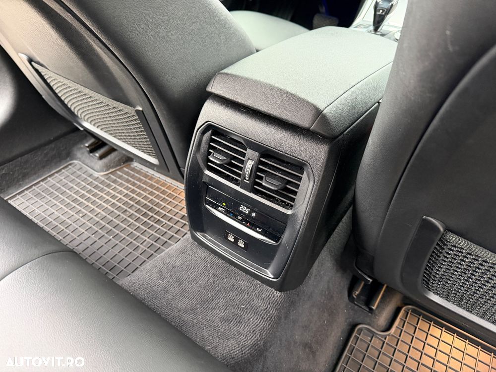 BMW Seria 3 320i AT - 13