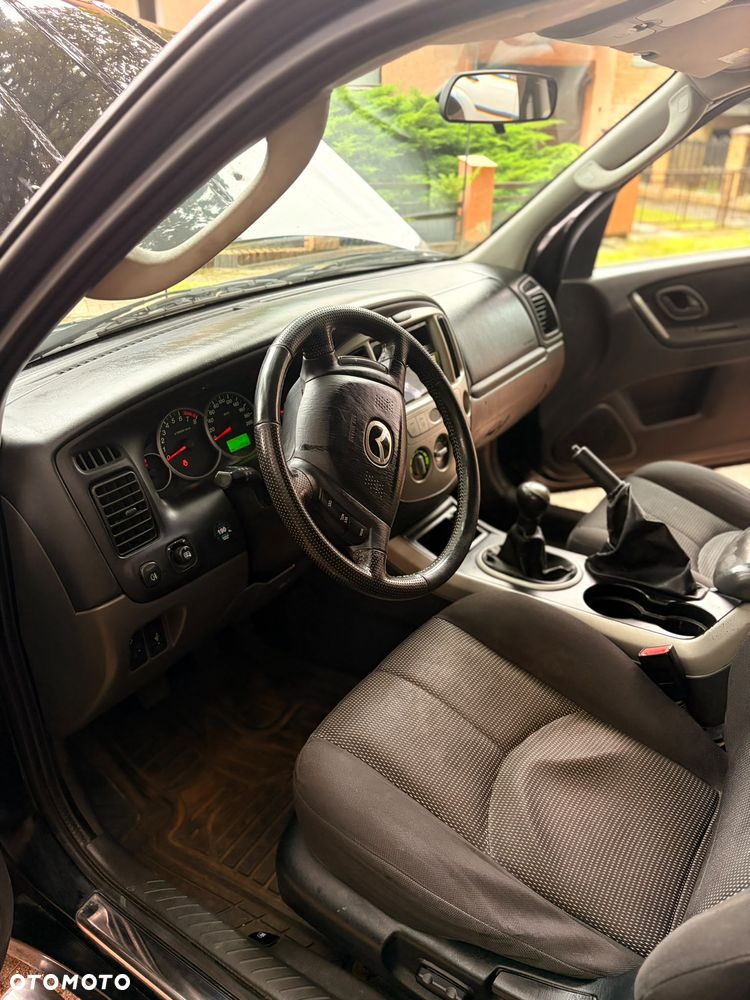 Mazda Tribute 2.3 Comfort - 13