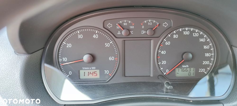 Volkswagen Polo 1.4 - 5