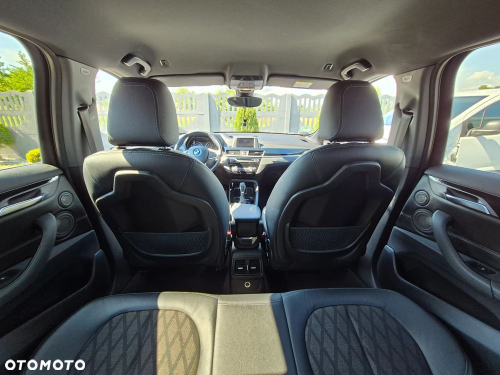 BMW X1 xDrive20i GPF xLine - 18