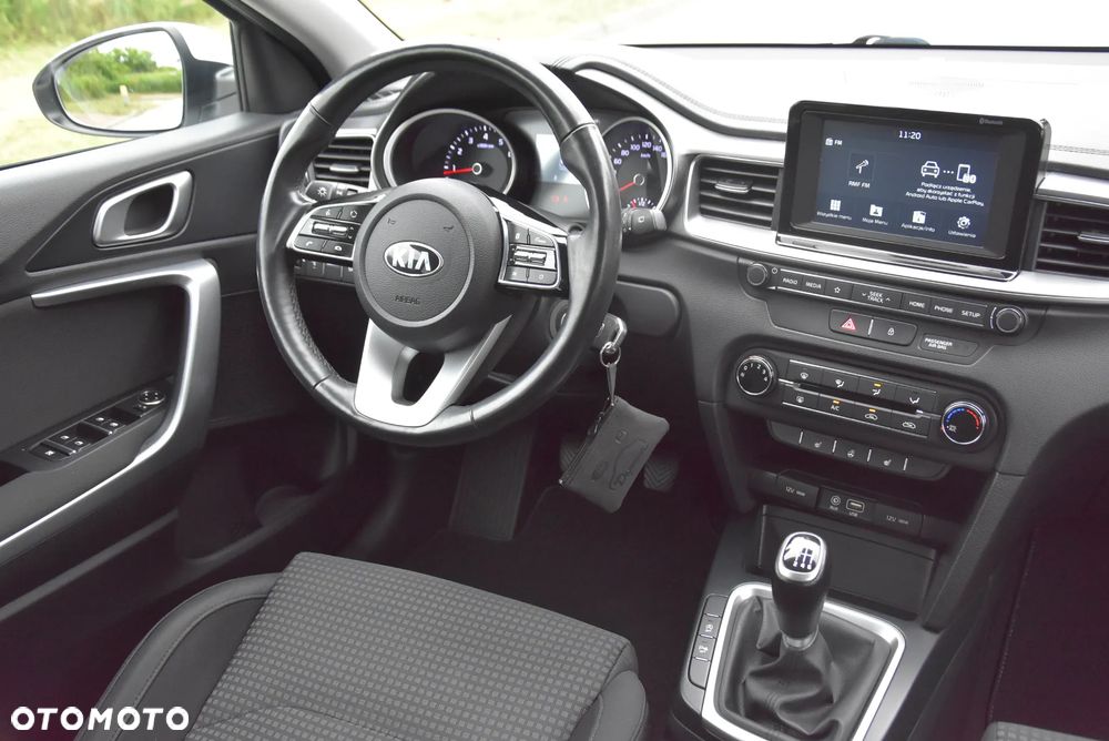 Kia Ceed 1.4 CVVT ISG Vision - 23