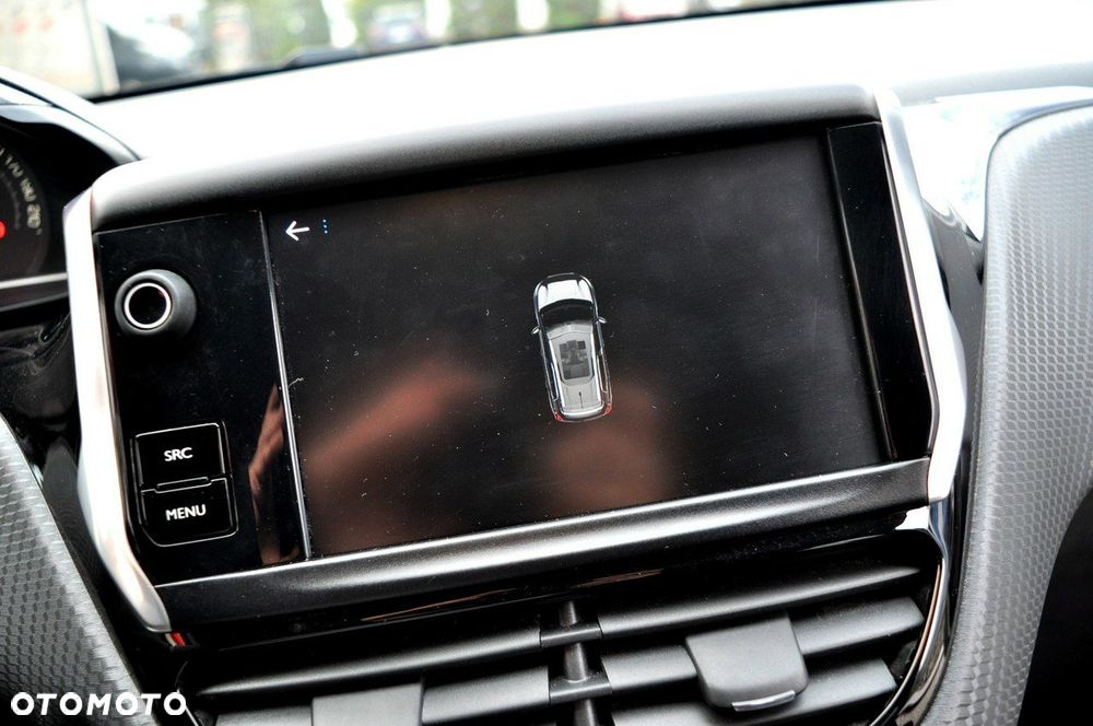 Peugeot 2008 1.2 Pure Tech GPF Style - 21