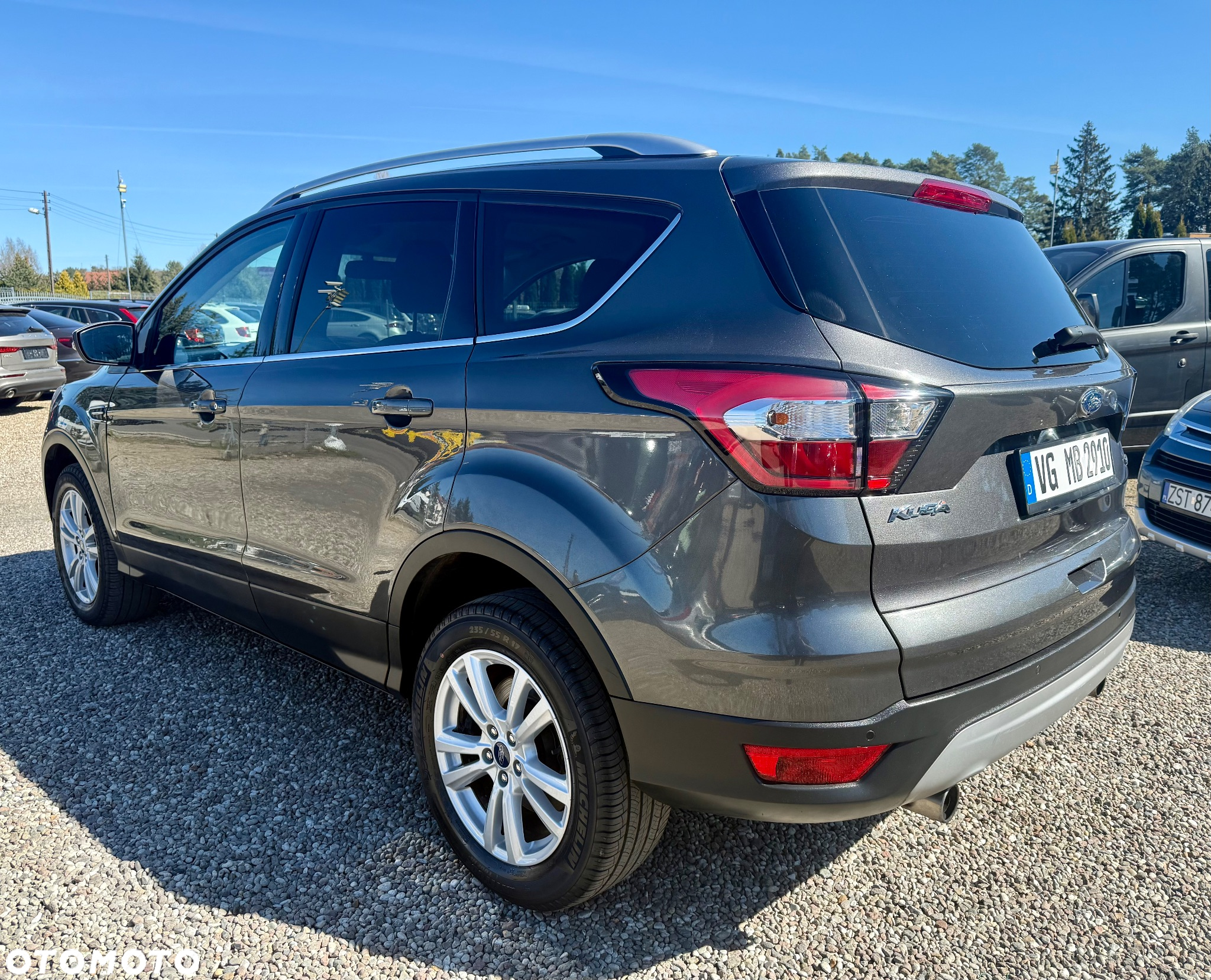 Ford Kuga 1.5 EcoBoost 2x4 Trend - 6