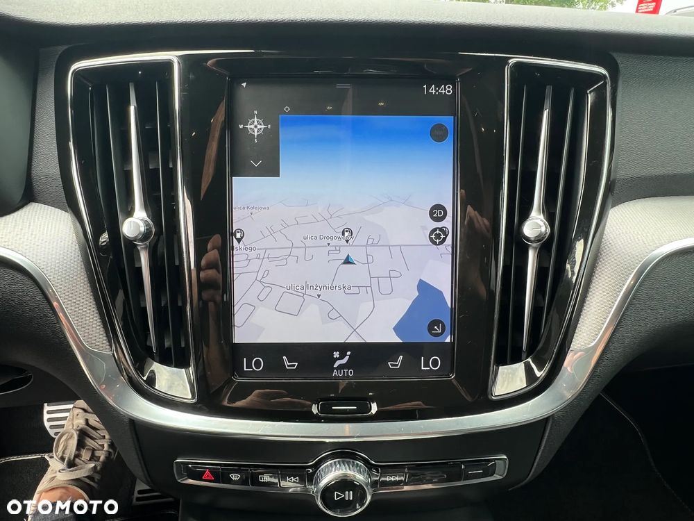 Volvo S60 T4 R-Design - 25