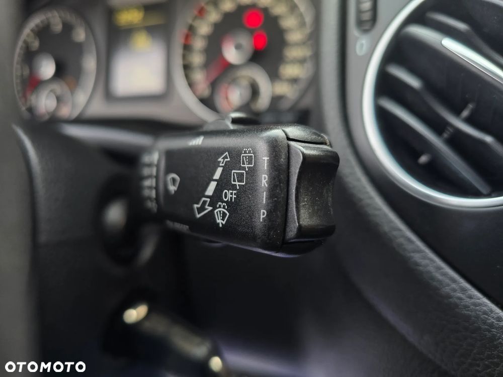 Volkswagen Golf Plus 1.6 TDI DPF Trendline - 27