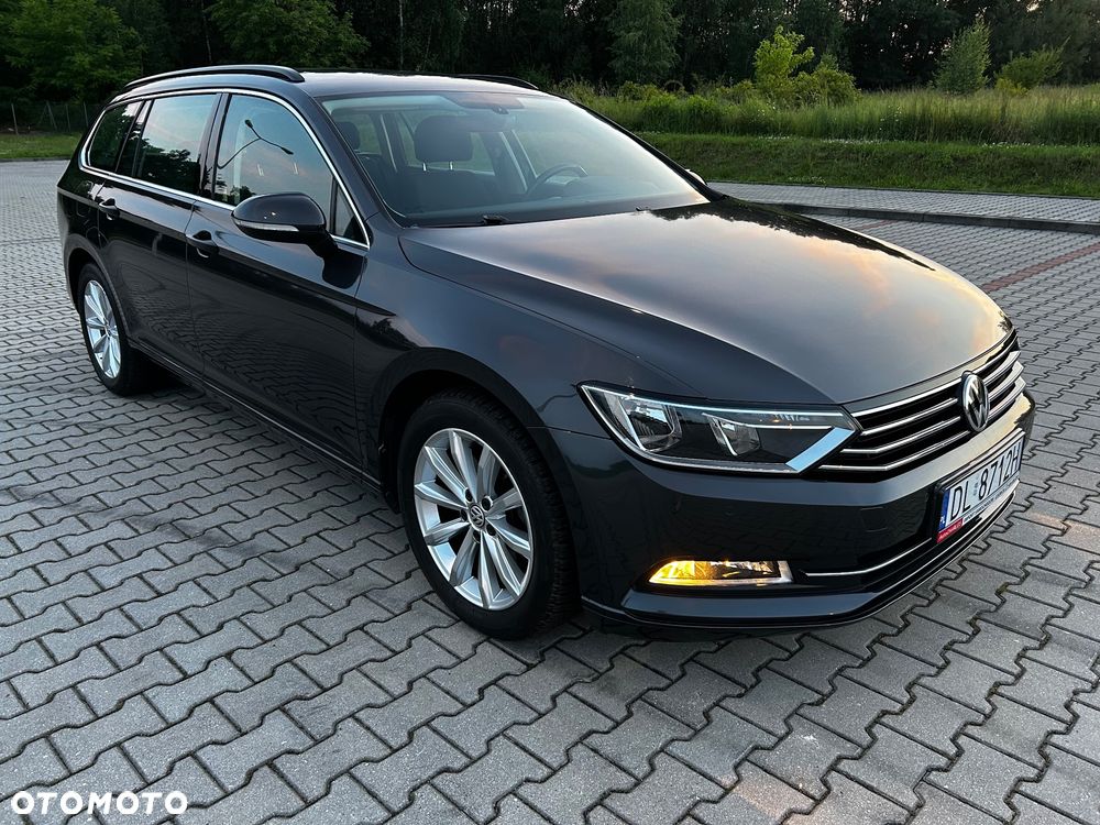 Volkswagen Passat Variant 1.6 TDI SCR DSG Business - 1
