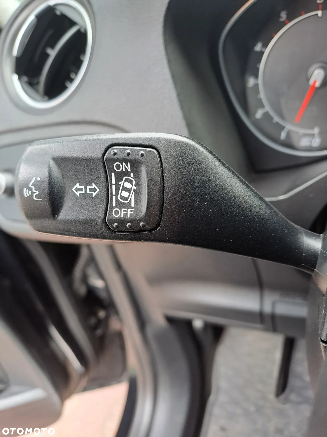 Ford Galaxy 2.0 TDCi DPF Titanium - 28