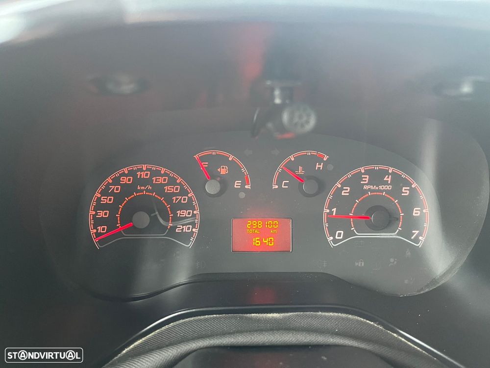 Fiat Doblo 1.3 Multiject 3 LUGARES - 25